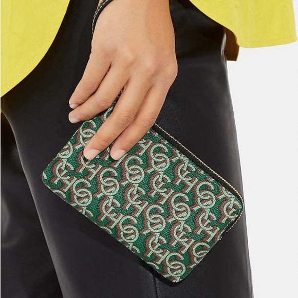 Corner Zip Wristlet With Coach Monogram Print- NWT - Picture 1 of 5